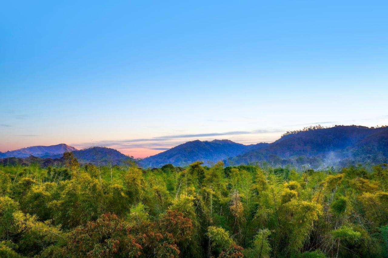 Keys Prima By Lemon Tree Hotels, Thekkady Exteriör bild